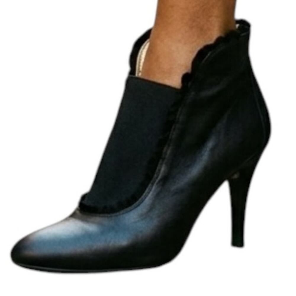 Te Casan Limited 100 NY Edition Ruffled Stiletto Ankle Boot Shoe Black Size 8